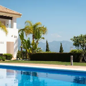 luxury-townhouse-la-cala-golf-resort.es-andalucia.com/